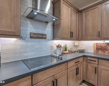 11300 N Casa Dega Drive - Photo Thumbnail 9