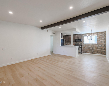 4224 N 12th Street - Photo Thumbnail 6