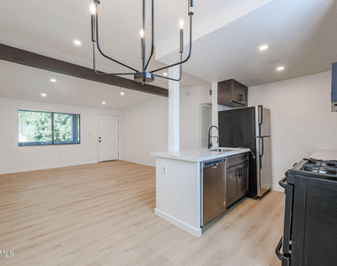 4224 N 12th Street - Photo Thumbnail 8