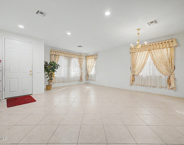 3860 E Battala Avenue - Photo Thumbnail 8