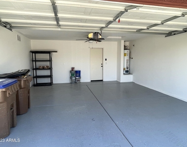 1731 E Jeanne Lane - Photo Thumbnail 13