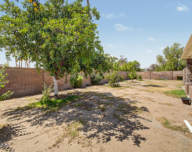 14612 N 49th Way - Photo Thumbnail 31