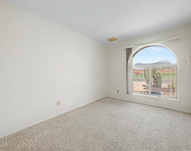 14612 N 49th Way - Photo Thumbnail 27