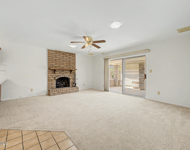 14612 N 49th Way - Photo Thumbnail 12