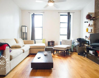 208 Evergreen Avenue - Photo Thumbnail 1