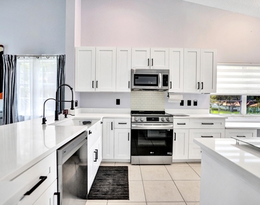 7669 Springwater Place - Photo Thumbnail 39