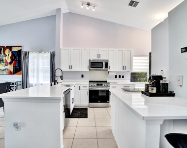 7669 Springwater Place - Photo Thumbnail 38