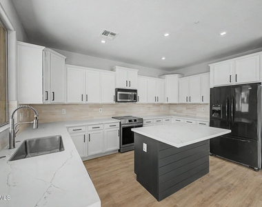 7062 W Andrew Lane - Photo Thumbnail 20