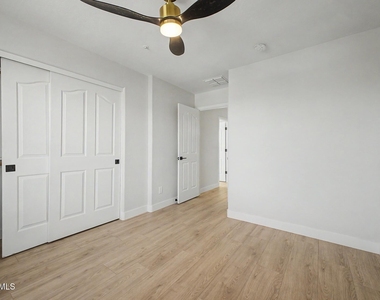 7062 W Andrew Lane - Photo Thumbnail 38