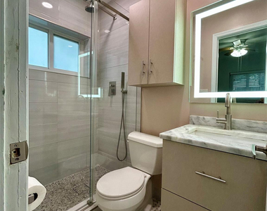 5950 Ne 6th Avenue - Photo Thumbnail 19