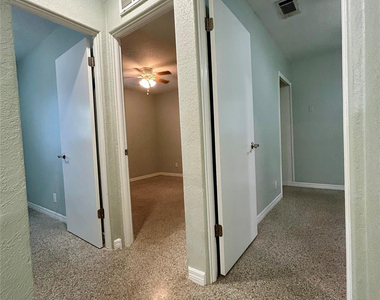 5950 Ne 6th Avenue - Photo Thumbnail 11