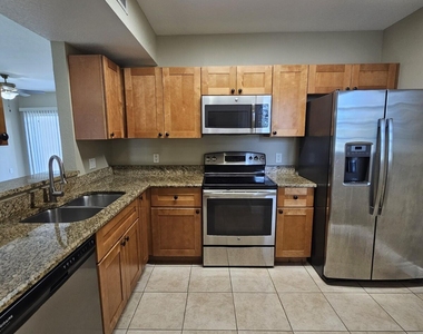 1049 Golden Lakes Boulevard - Photo Thumbnail 2