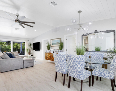 27 Willow Road - Photo Thumbnail 4