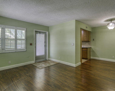 216 N Federal Highway - Photo Thumbnail 8