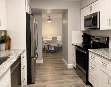 950 Egret Circle - Photo Thumbnail 1