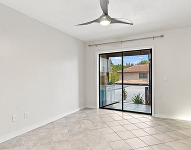 2480 Se Garden Terrace - Photo Thumbnail 14