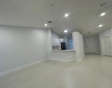 1630 Zenith Way - Photo Thumbnail 36