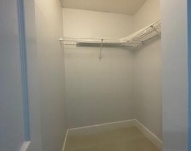 1630 Zenith Way - Photo Thumbnail 22