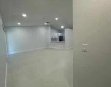 1630 Zenith Way - Photo Thumbnail 8