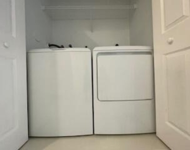1630 Zenith Way - Photo Thumbnail 39