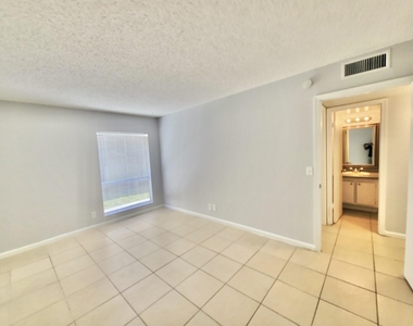 1500 N Congress Avenue - Photo Thumbnail 14