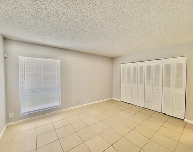 1500 N Congress Avenue - Photo Thumbnail 13