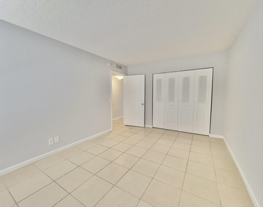 1500 N Congress Avenue - Photo Thumbnail 15