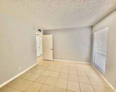 1500 N Congress Avenue - Photo Thumbnail 17