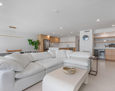 10410 S Ocean Drive - Photo Thumbnail 17