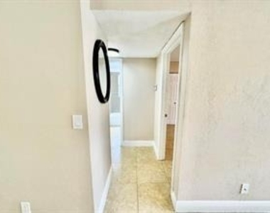 10008 Twin Lakes Drive - Photo Thumbnail 11