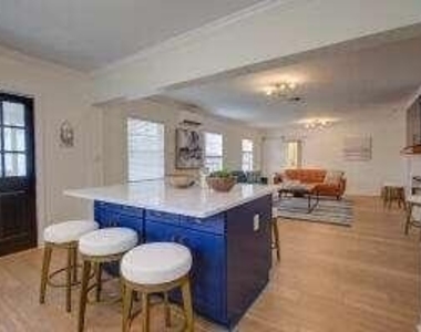 475 Seabrook Road - Photo Thumbnail 9
