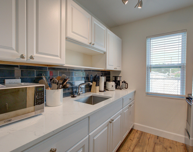 475 Seabrook Road - Photo Thumbnail 14