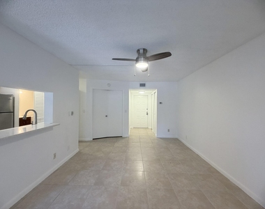 9955 Westview Drive - Photo Thumbnail 5