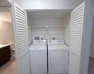 9955 Westview Drive - Photo Thumbnail 12