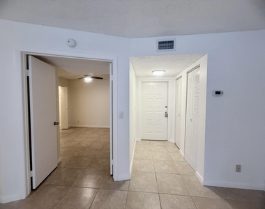 9955 Westview Drive - Photo Thumbnail 6
