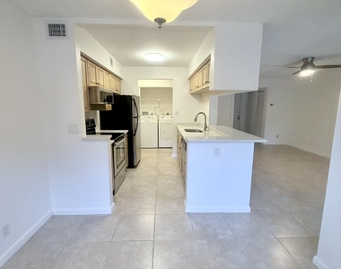9955 Westview Drive - Photo Thumbnail 2