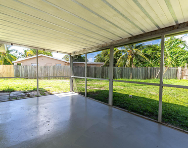 314 E Gateway Boulevard - Photo Thumbnail 12