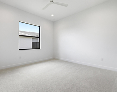 9008 Corsican Finch Court - Photo Thumbnail 15
