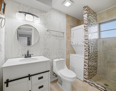 324 W Pine Street - Photo Thumbnail 20