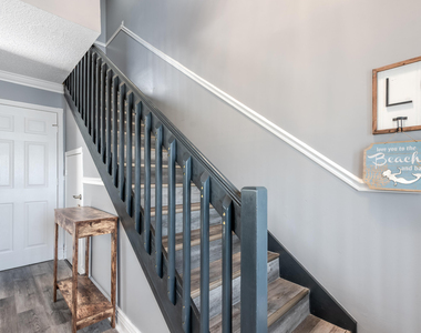 324 W Pine Street - Photo Thumbnail 25