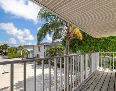 324 W Pine Street - Photo Thumbnail 22