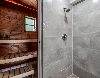 324 W Pine Street - Photo Thumbnail 1