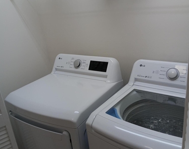 23157 Fountain View Drive - Photo Thumbnail 19