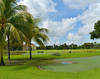 1089 N Benoist Farms Road - Photo Thumbnail 16