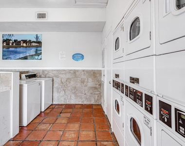 1089 N Benoist Farms Road - Photo Thumbnail 11