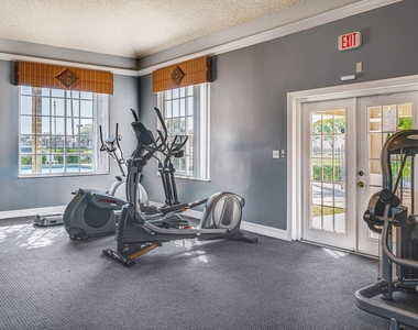 1089 N Benoist Farms Road - Photo Thumbnail 13