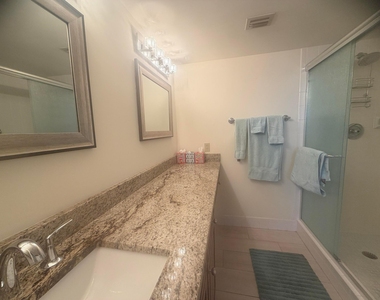 6866 Huntington Lane - Photo Thumbnail 25
