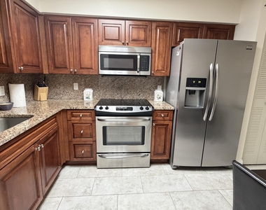 6866 Huntington Lane - Photo Thumbnail 21
