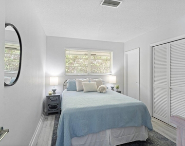 2767 Spanish River Road - Photo Thumbnail 30