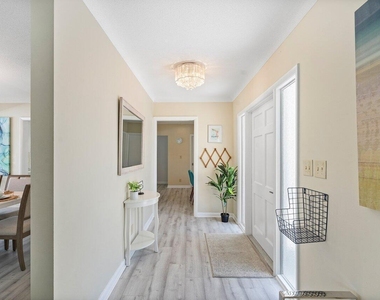 2767 Spanish River Road - Photo Thumbnail 5